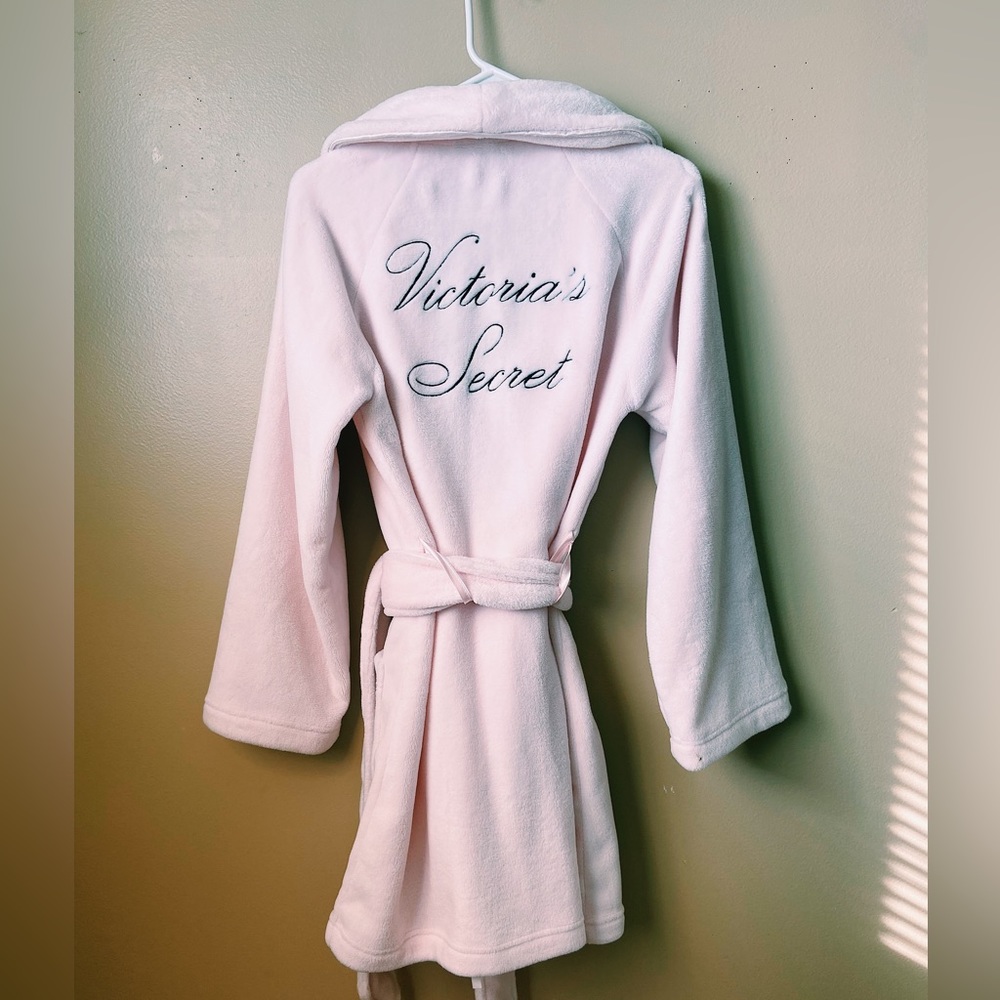 💜 VS Plush Bathrobe Victoria Secret